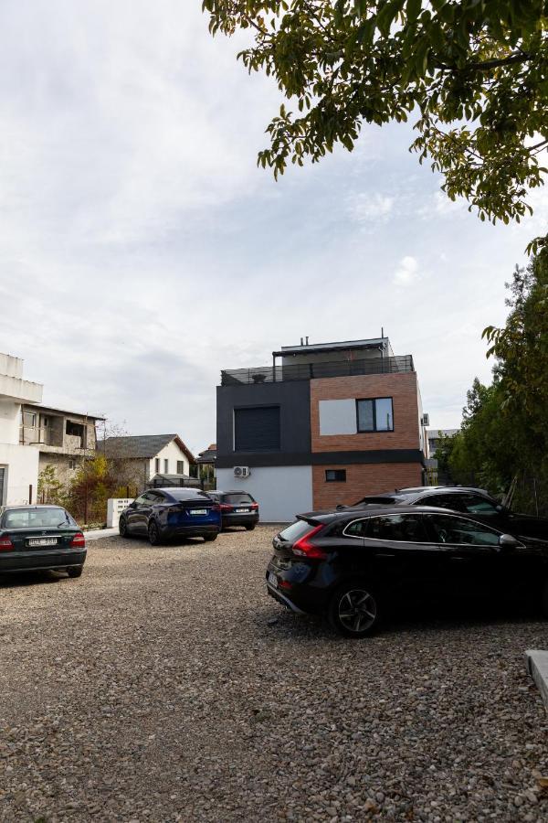 Studio 8 I One Bedroom Apartment I Airport I Therme Otopeni Luaran gambar