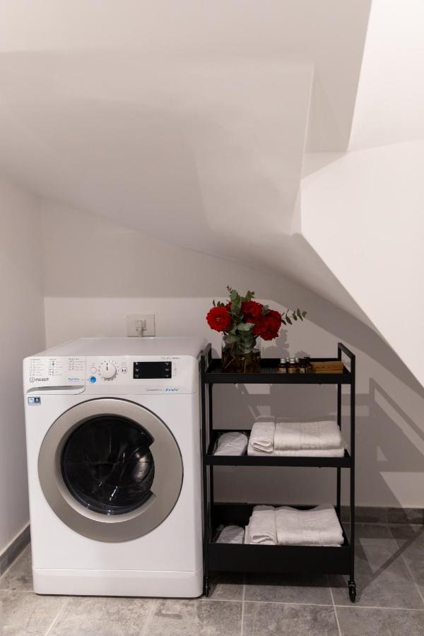 Studio 8 I One Bedroom Apartment I Airport I Therme Otopeni Luaran gambar